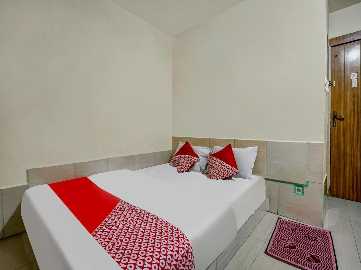 Oyo 90158 Hotel Lendosis Perintis Kemerdekaan Palembang Exterior photo