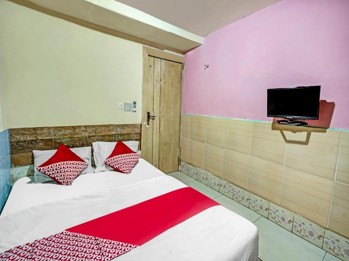 Oyo 90158 Hotel Lendosis Perintis Kemerdekaan Palembang Exterior photo