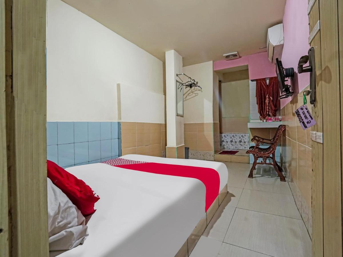 Oyo 90158 Hotel Lendosis Perintis Kemerdekaan Palembang Exterior photo
