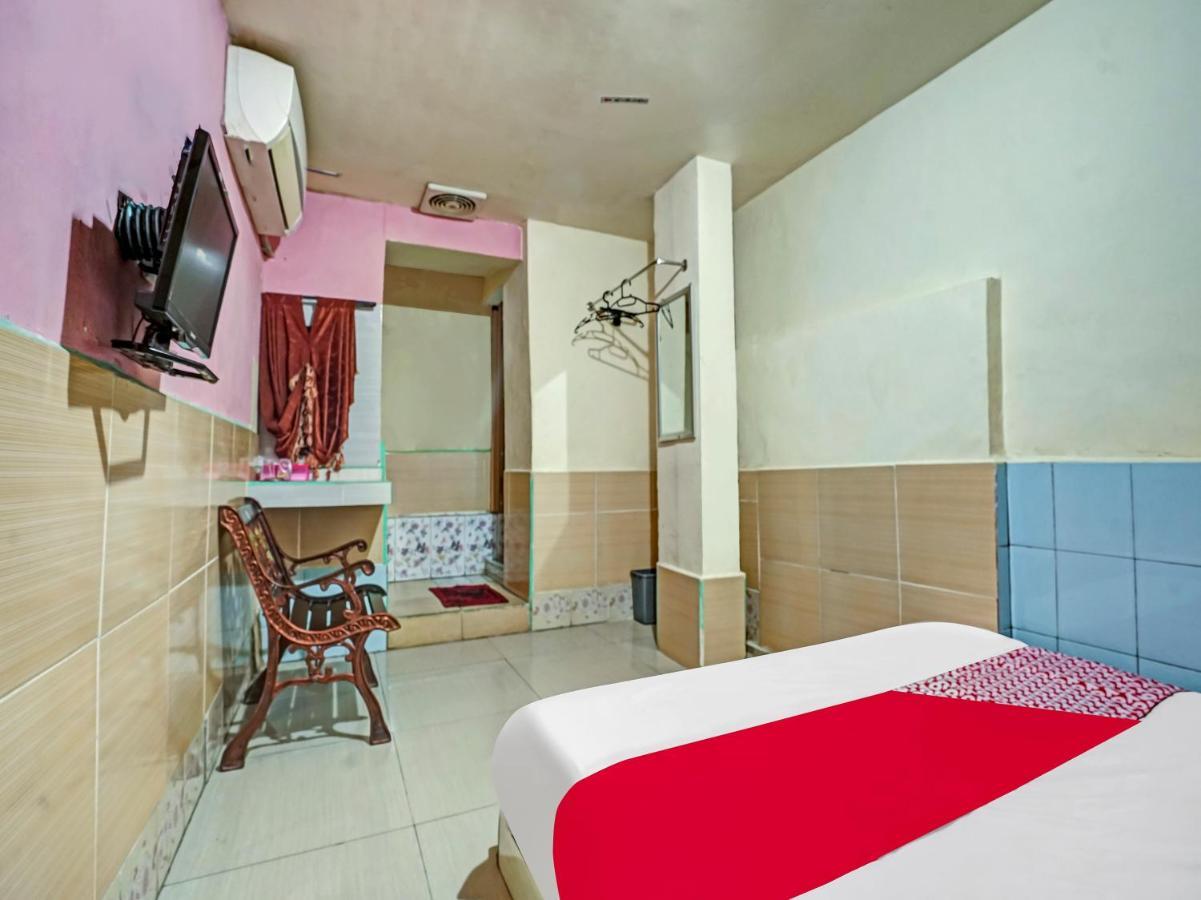 Oyo 90158 Hotel Lendosis Perintis Kemerdekaan Palembang Exterior photo